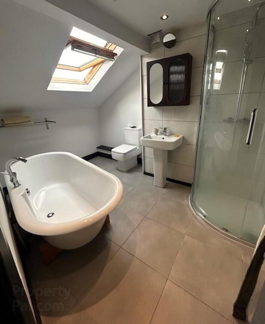 2 Ava Street 14 of 19