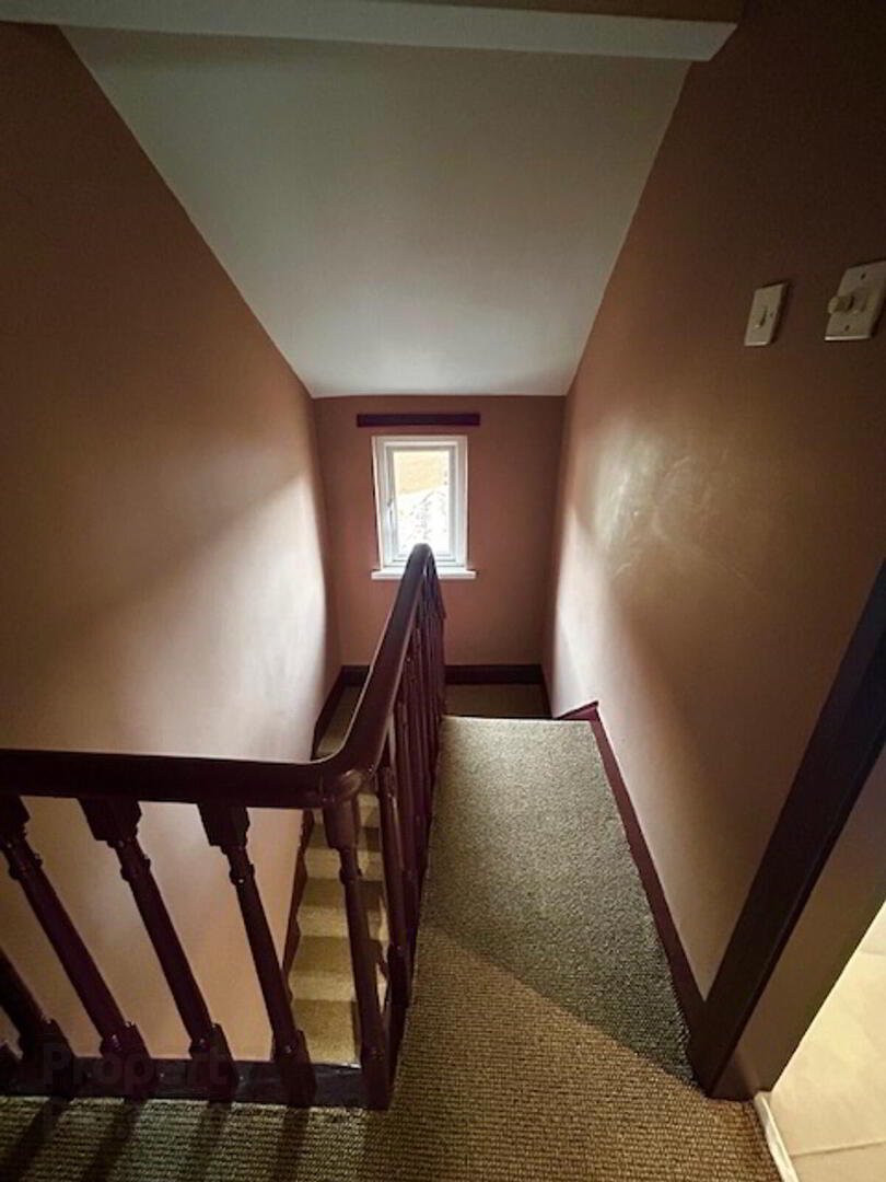 2 Ava Street 15 of 19