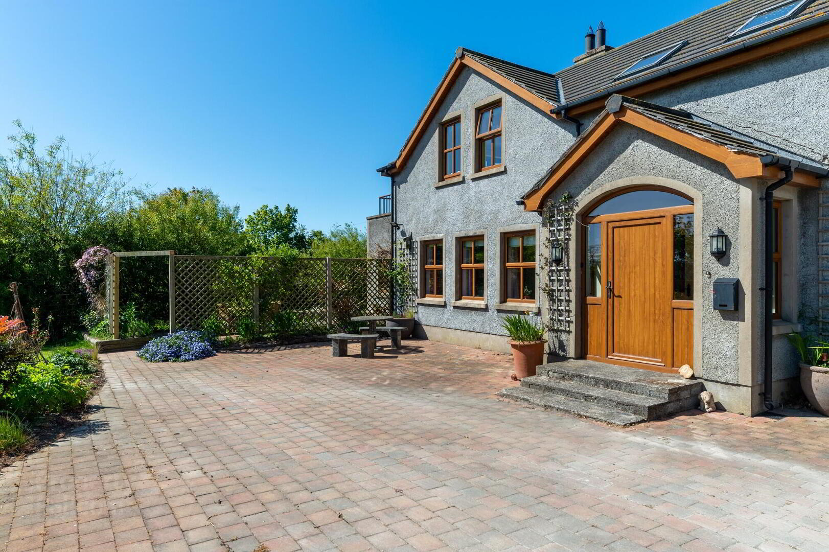property description image