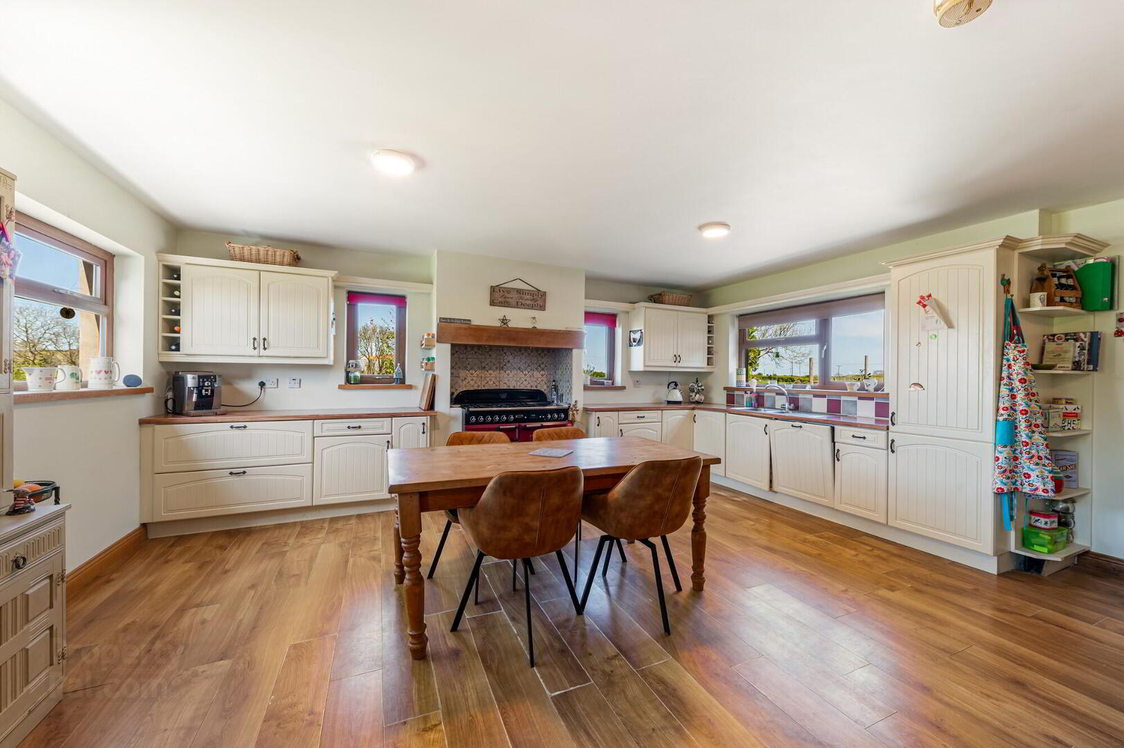 10 Upper Ballygelagh Road 14 of 36