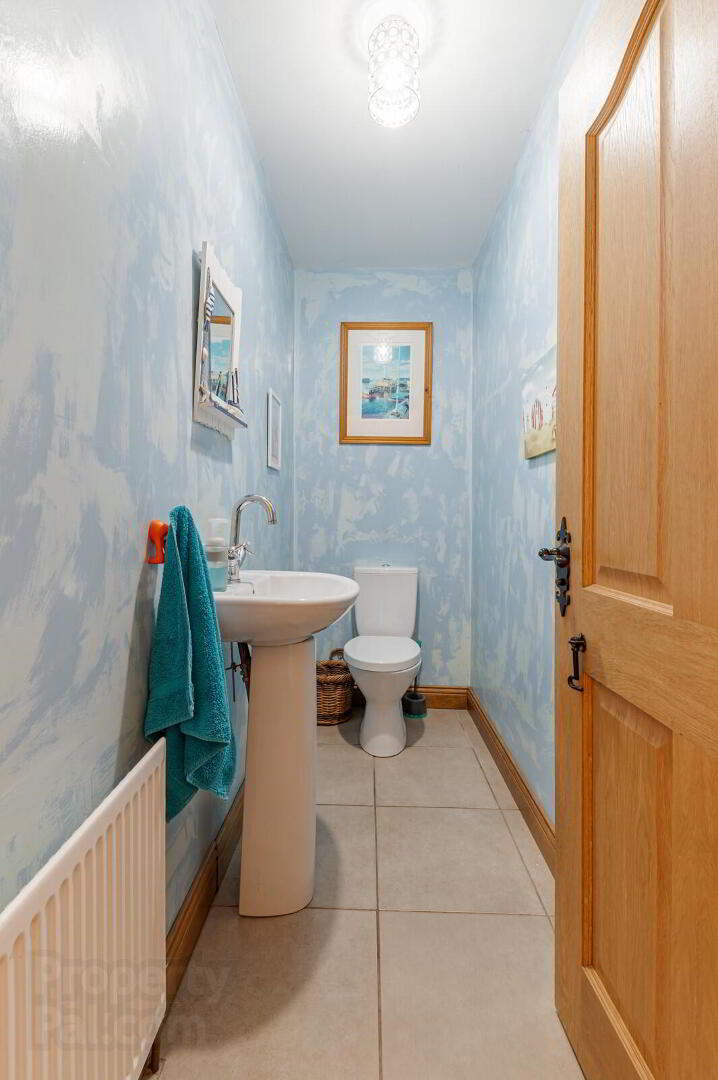 10 Upper Ballygelagh Road 17 of 36