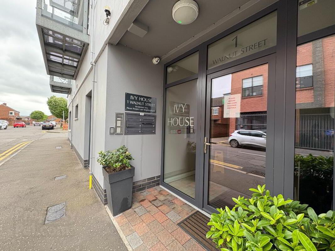 Apt 1 Ivy House, 1 Walnut Street 1 of 7