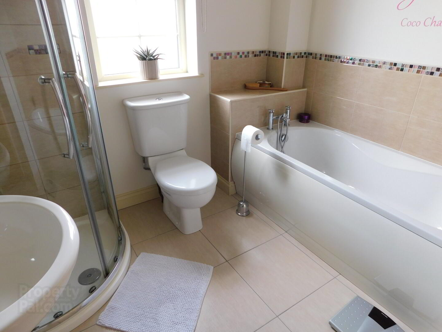17 Carnalea Manor 7 of 12