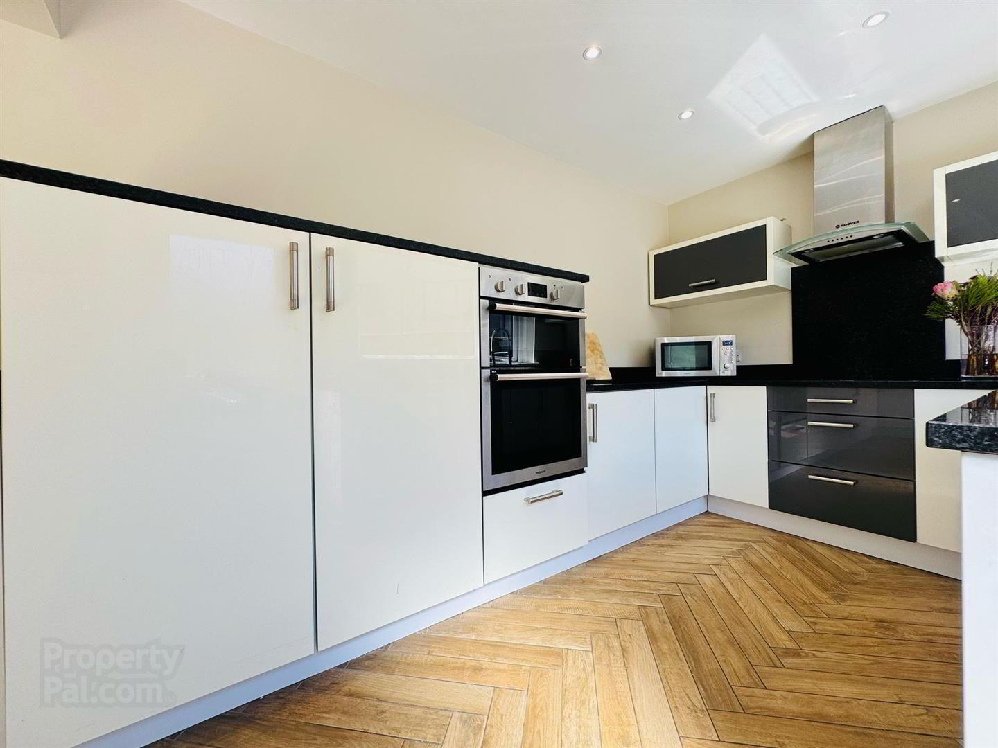 4 Sandyholme Way 10 of 25