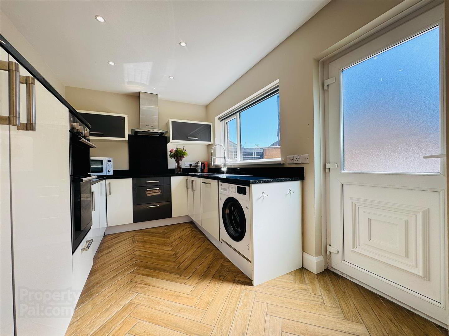 4 Sandyholme Way 9 of 25
