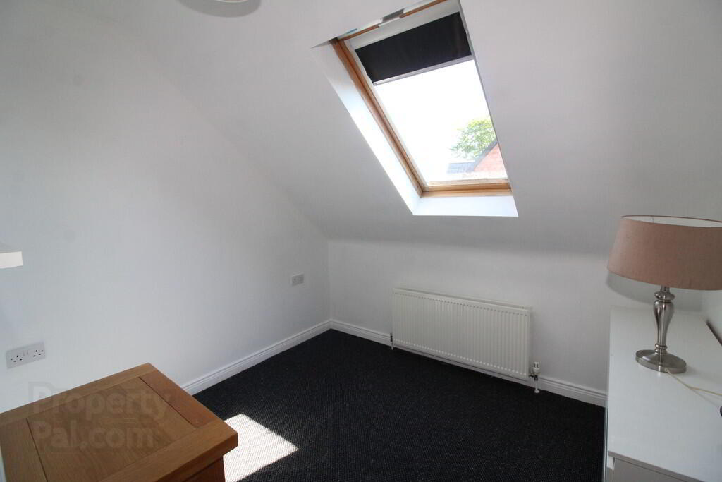 Apt 6, 699 Antrim Road 13 of 14