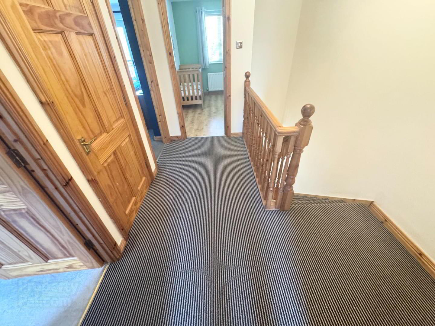 12 Brookview Glen 10 of 26