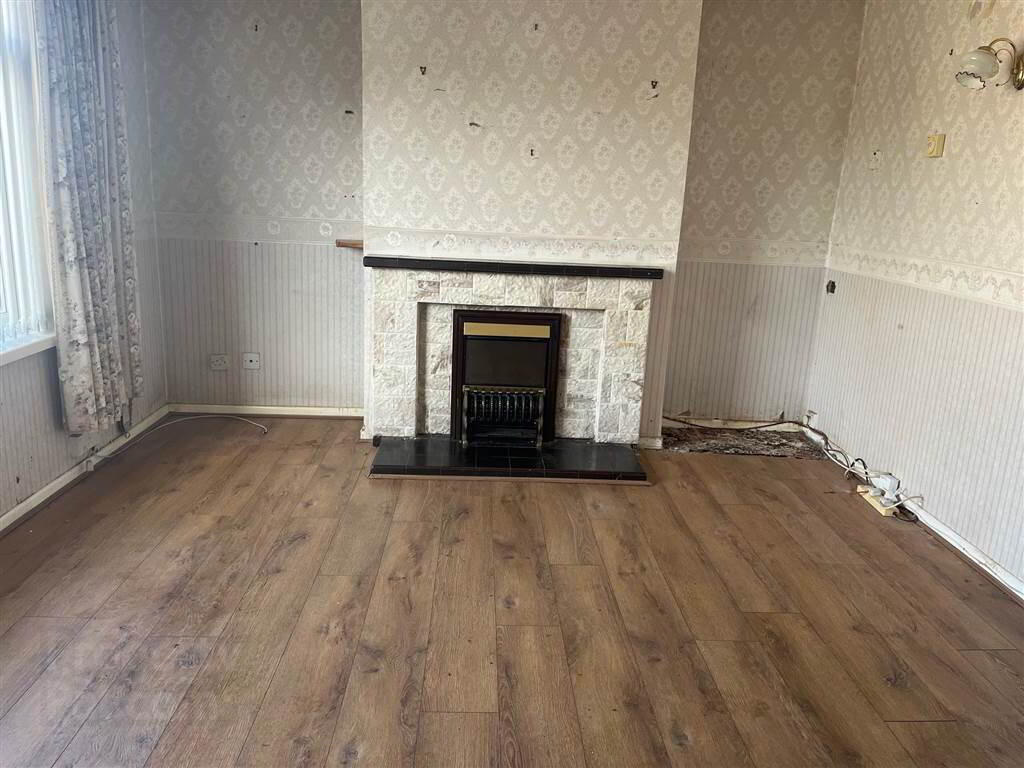 property description image