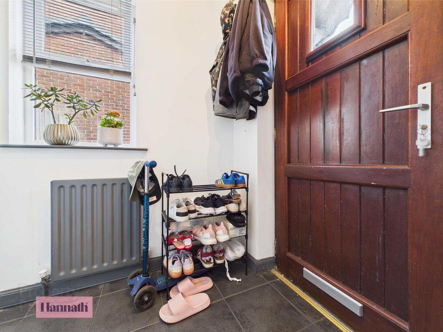 17 Twinem Court 4 of 24
