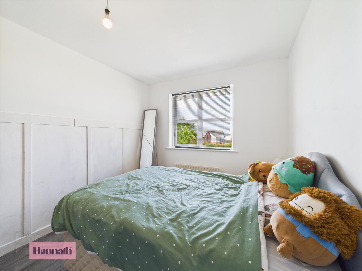 17 Twinem Court 16 of 24