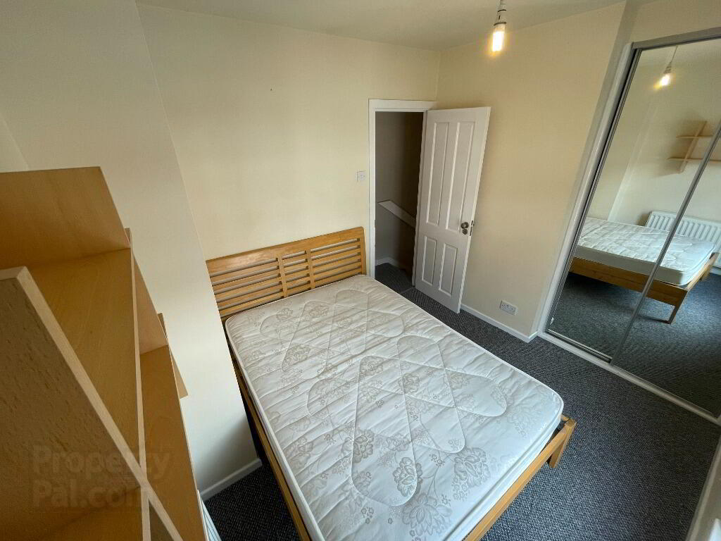 18 Hugh Street 4 of 8