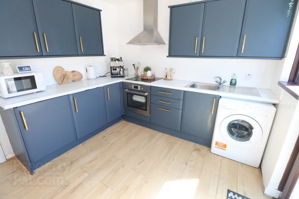 2 Rowan Court 7 of 16