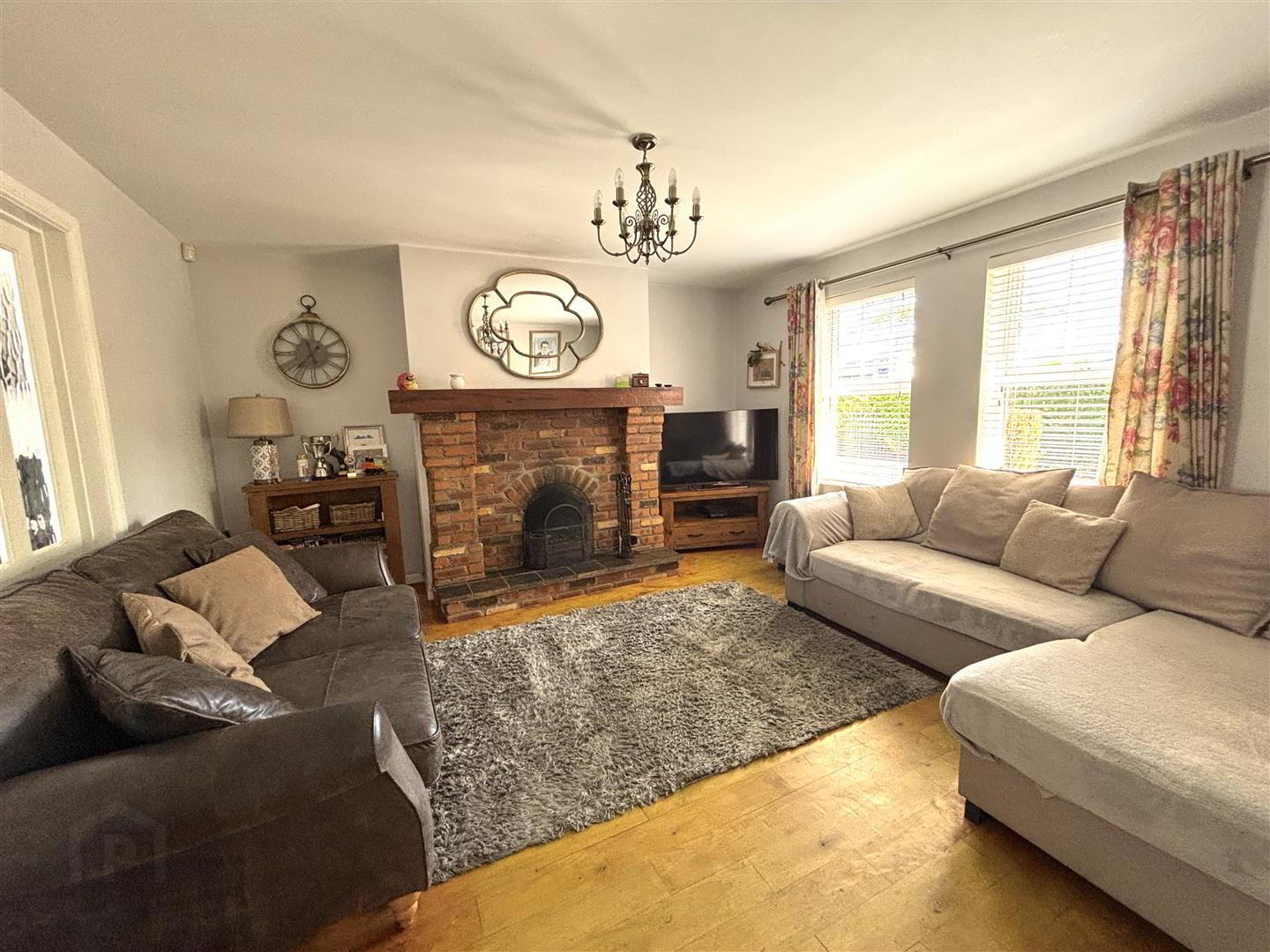 property description image