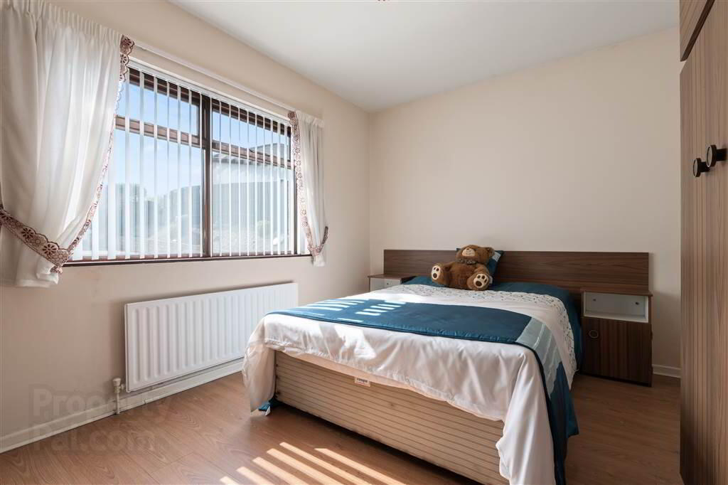 46 Knockan Road 16 of 34