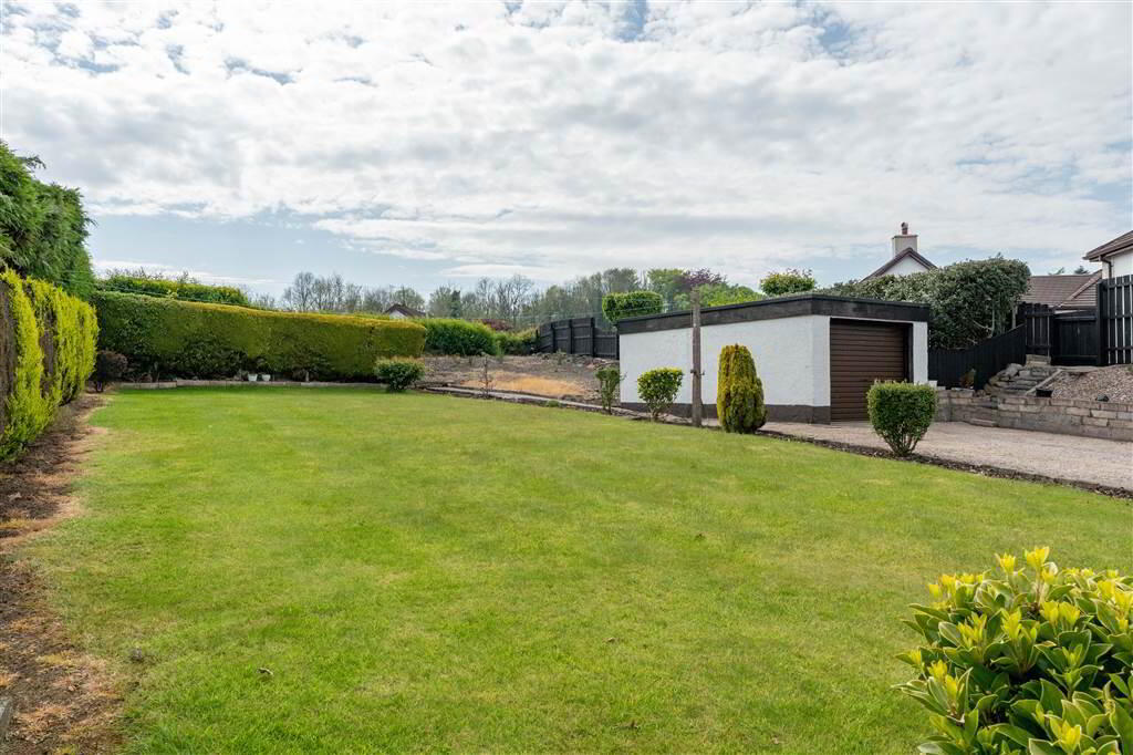 46 Knockan Road 28 of 34