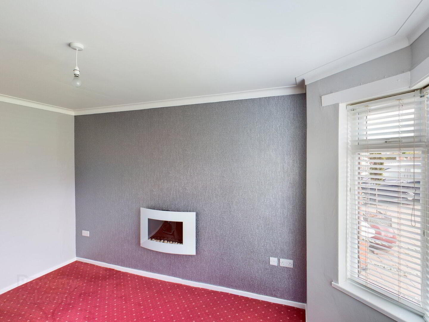 51 Roddens Crescent 4 of 11