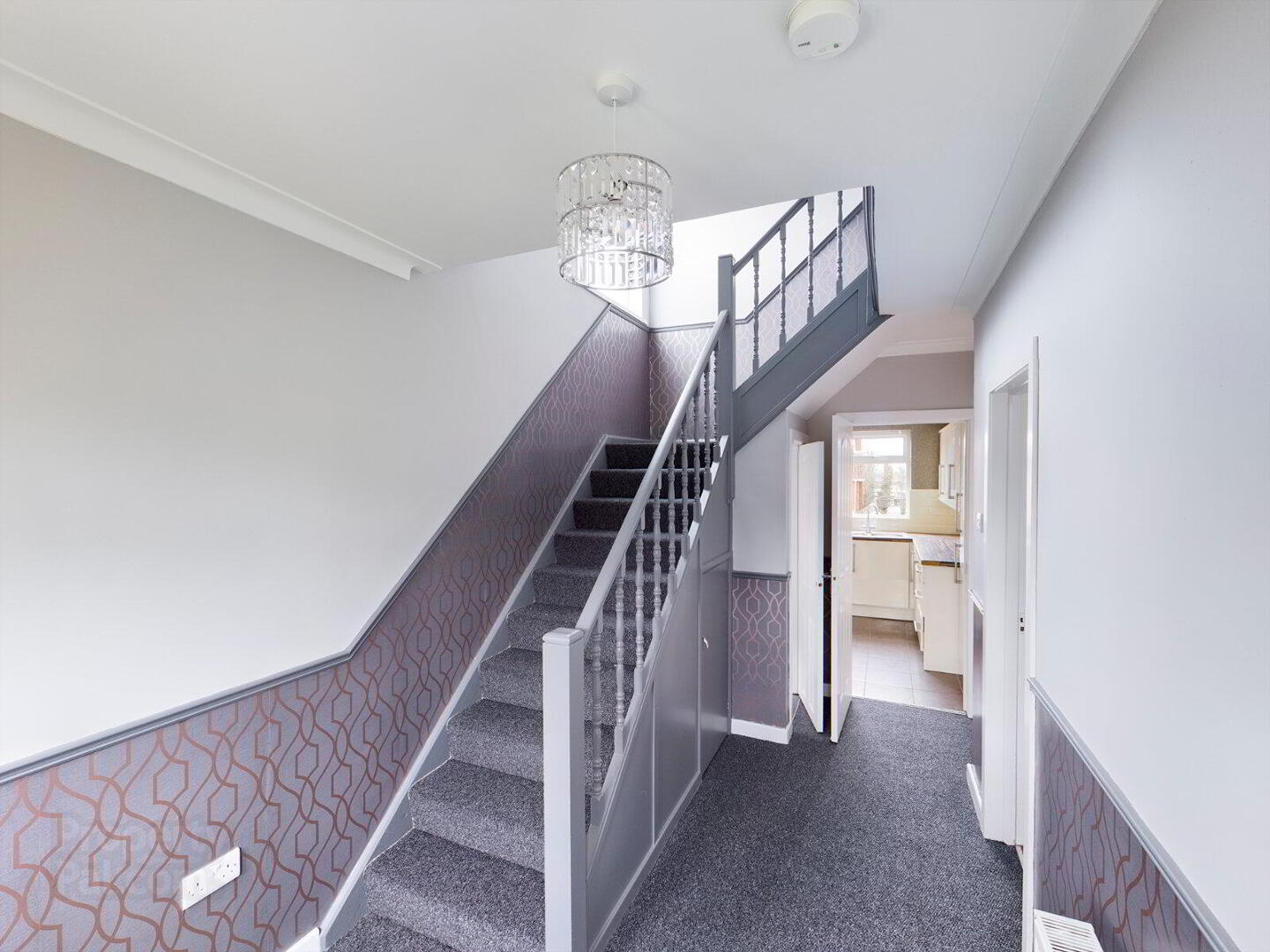 51 Roddens Crescent 6 of 11