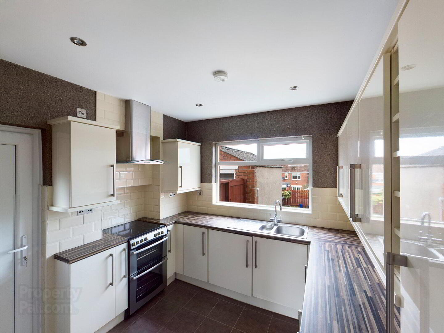 51 Roddens Crescent 5 of 11
