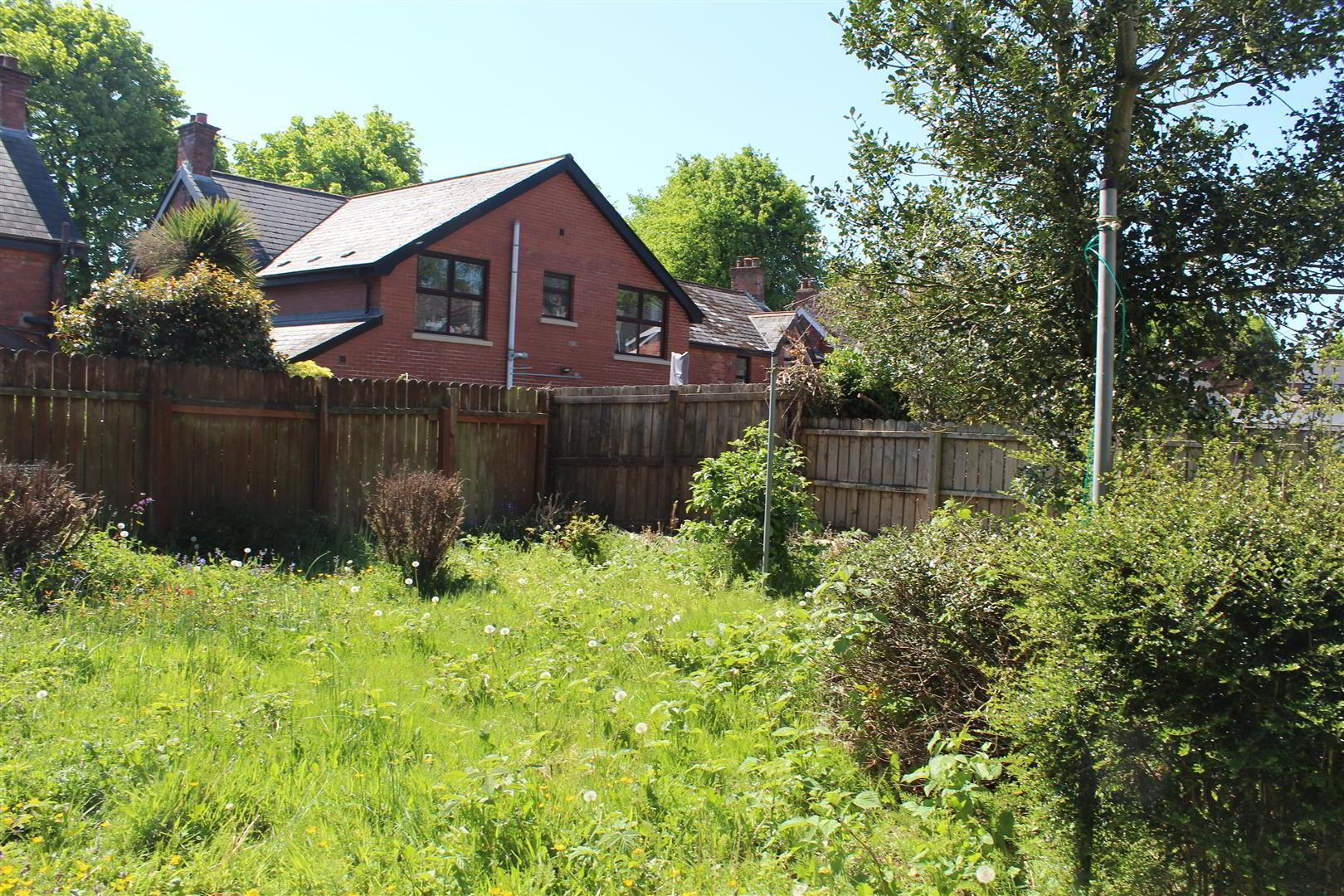 48 Knutsford Drive 36 of 42
