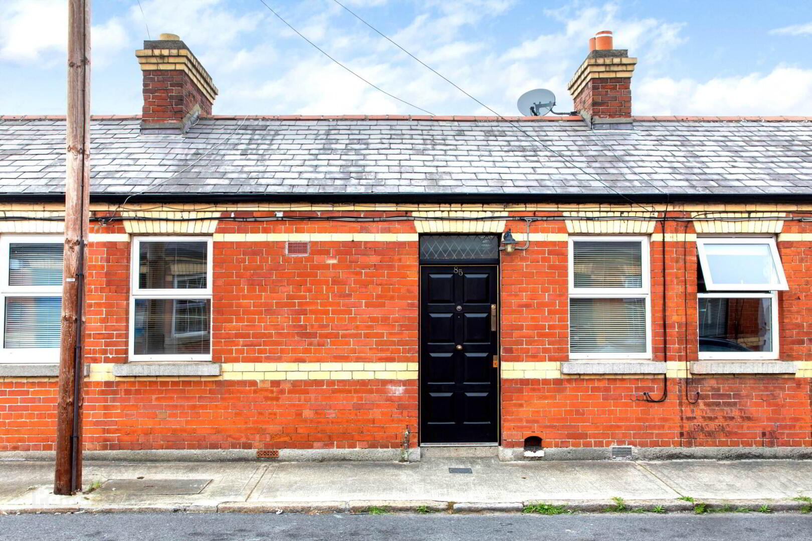 85 Pembroke Cottages 1 of 18