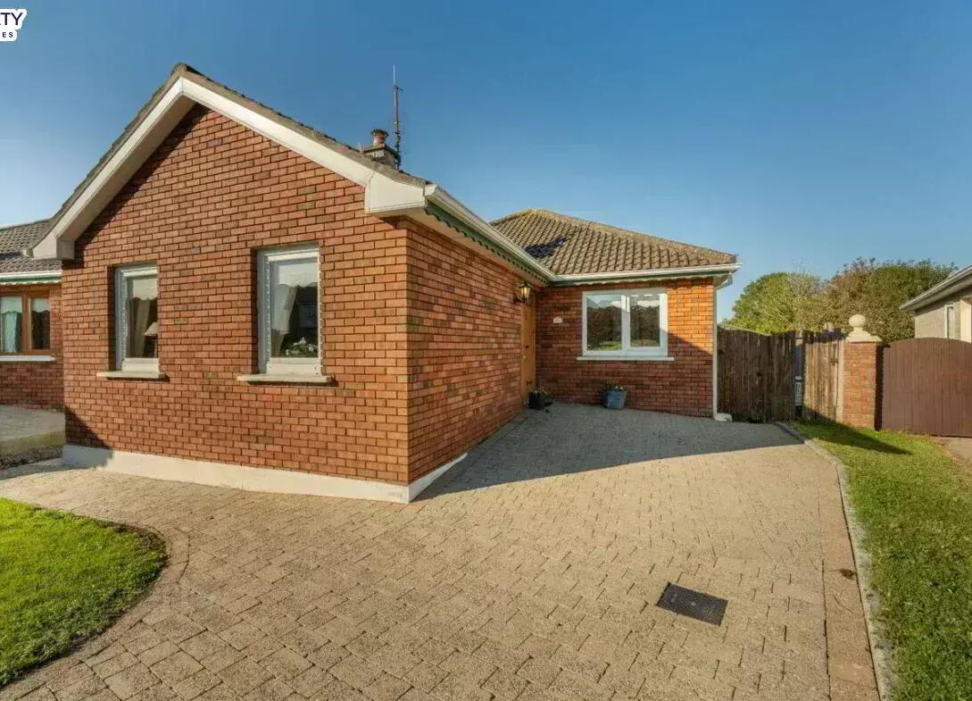 34 Rose Lawn 1 of 20