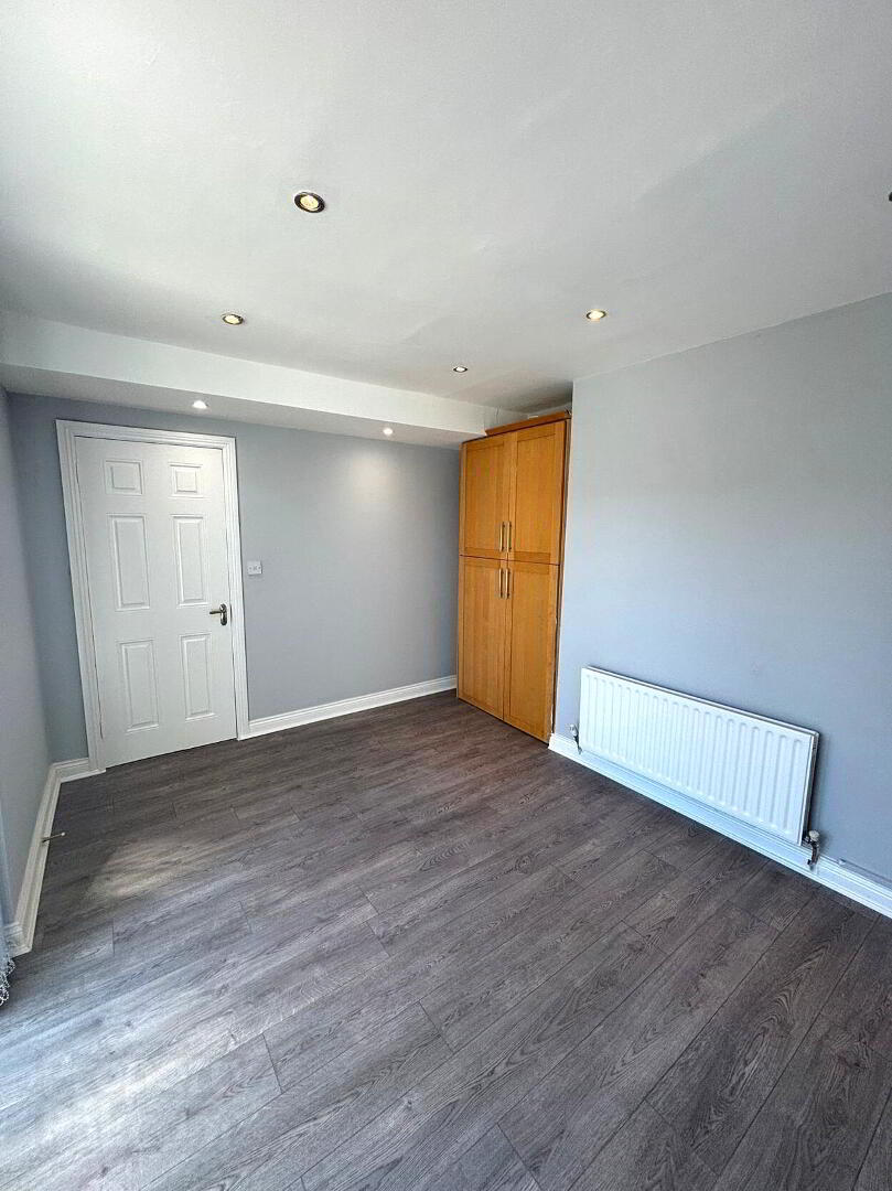 Cappagh Avenue 6 of 18