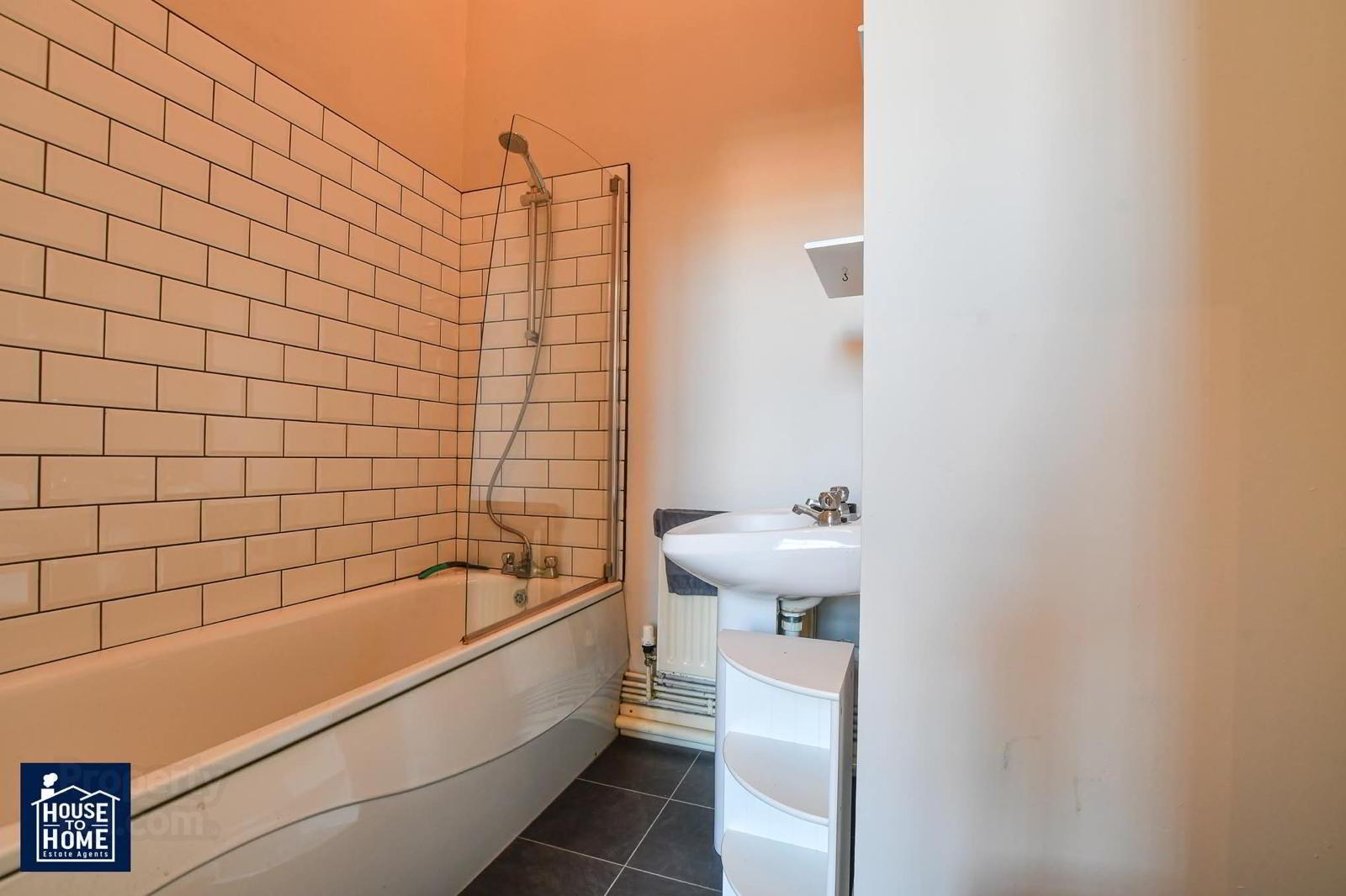 1 Linen Lofts, 22 Flax Street 22 of 32