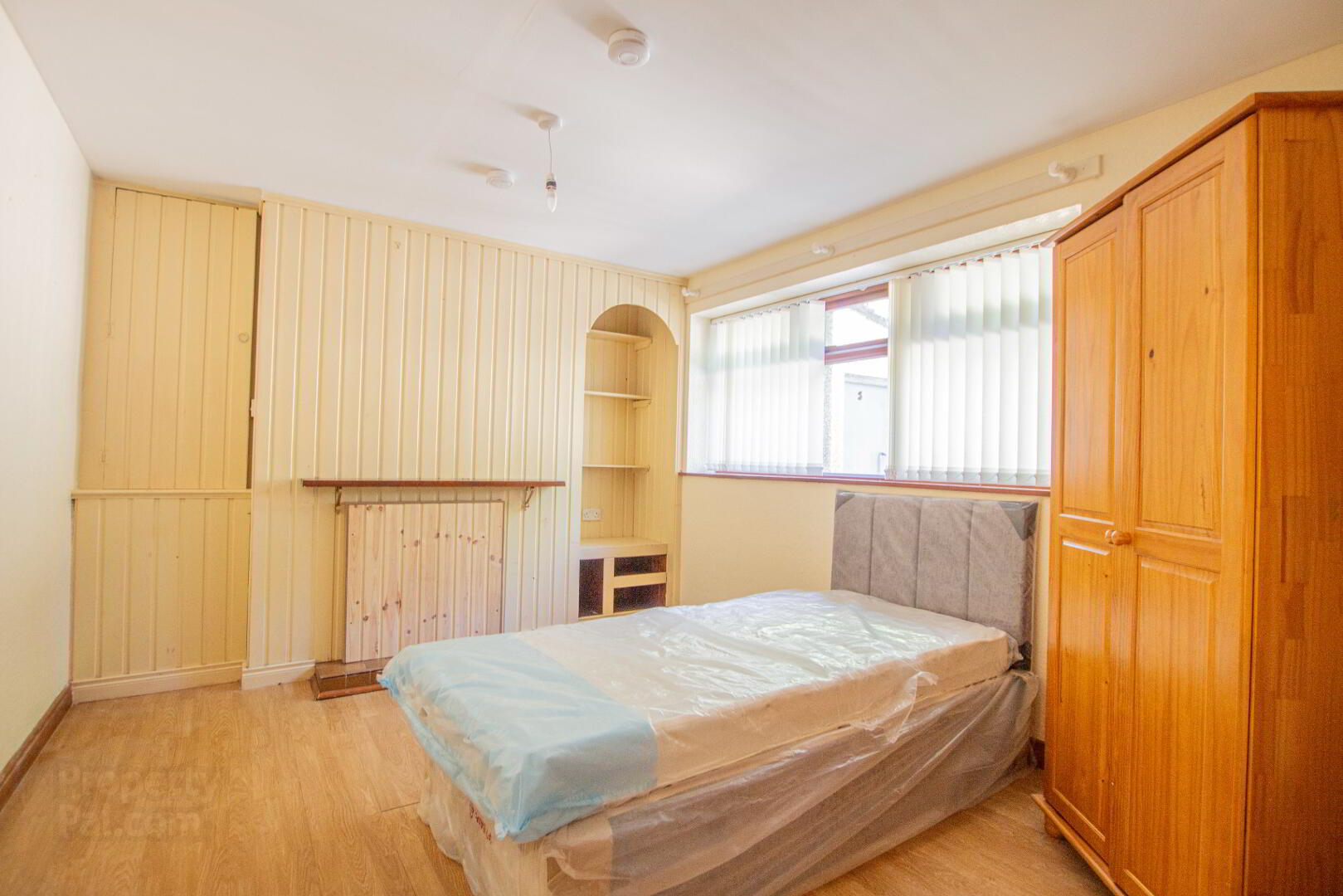 80 Highfield Road 4 of 13
