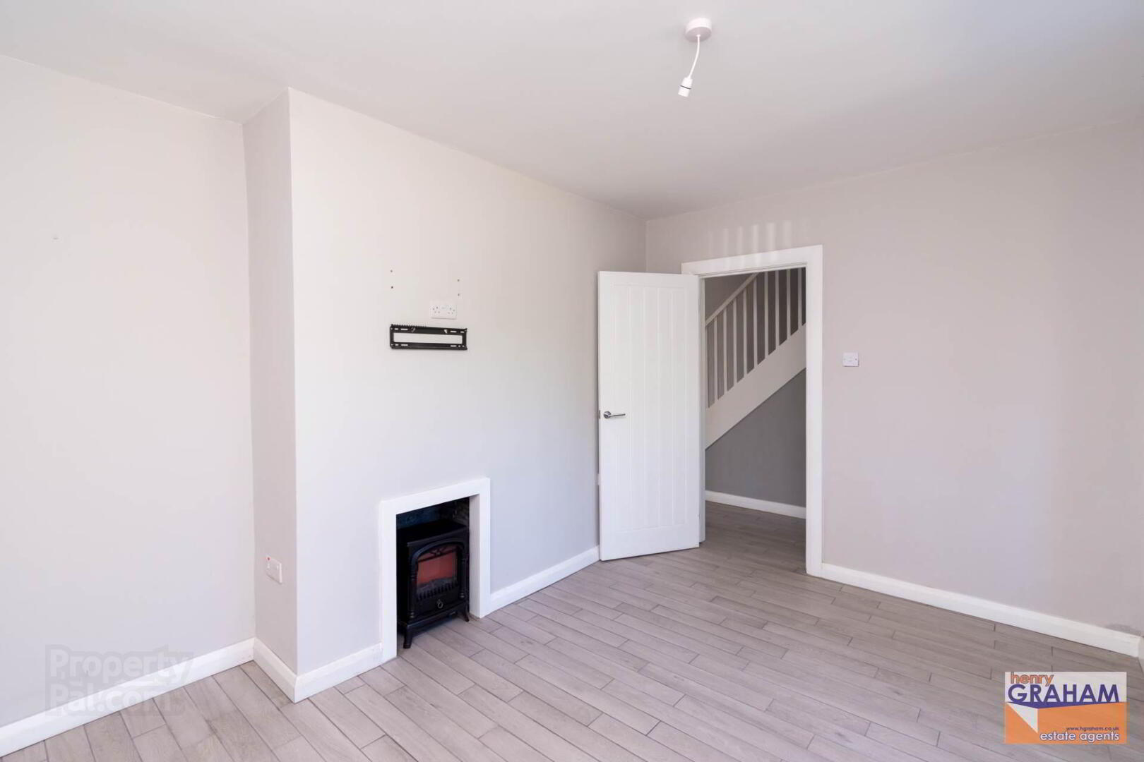 43 Delacherois Avenue 6 of 20