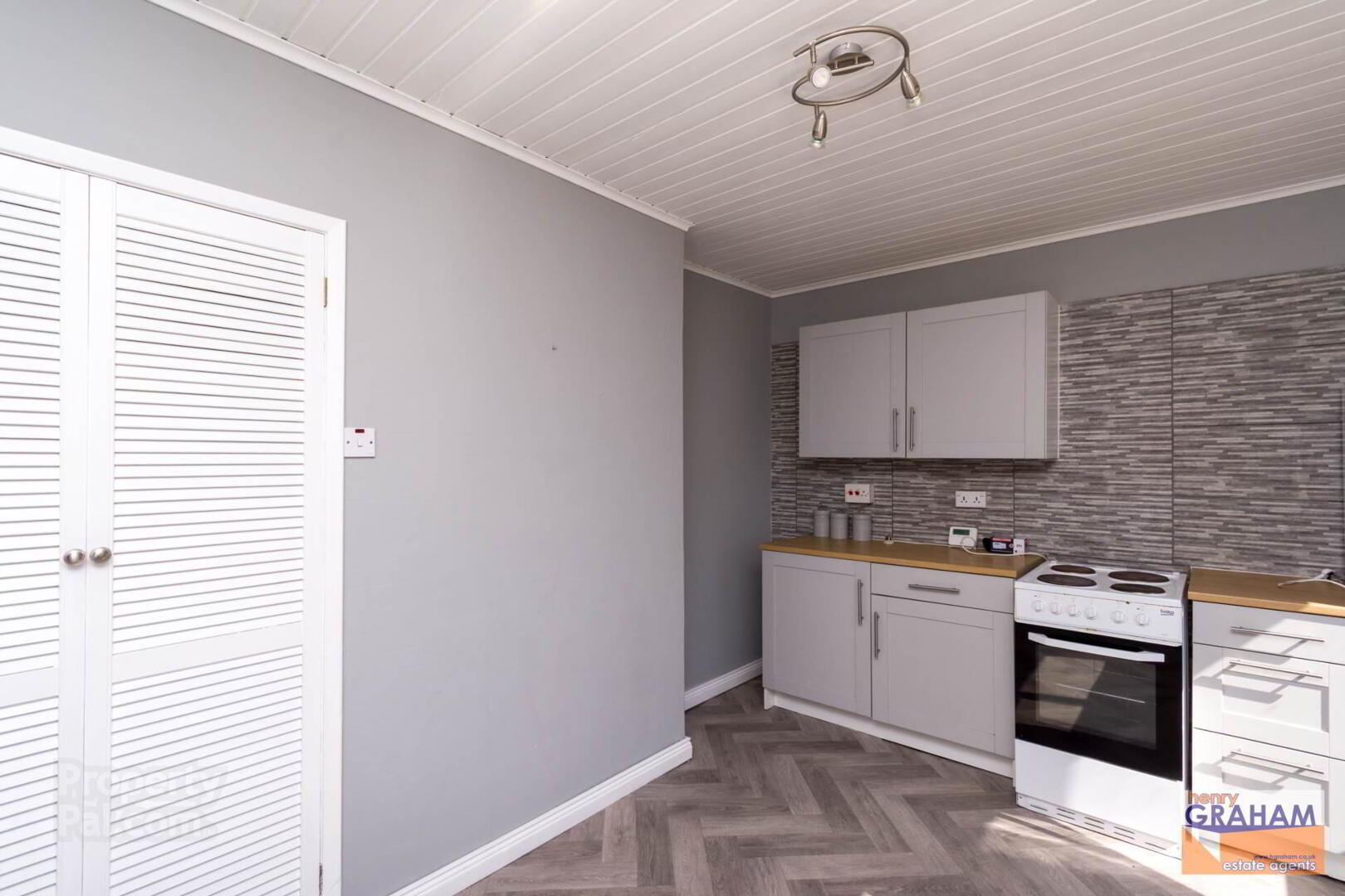43 Delacherois Avenue 8 of 20