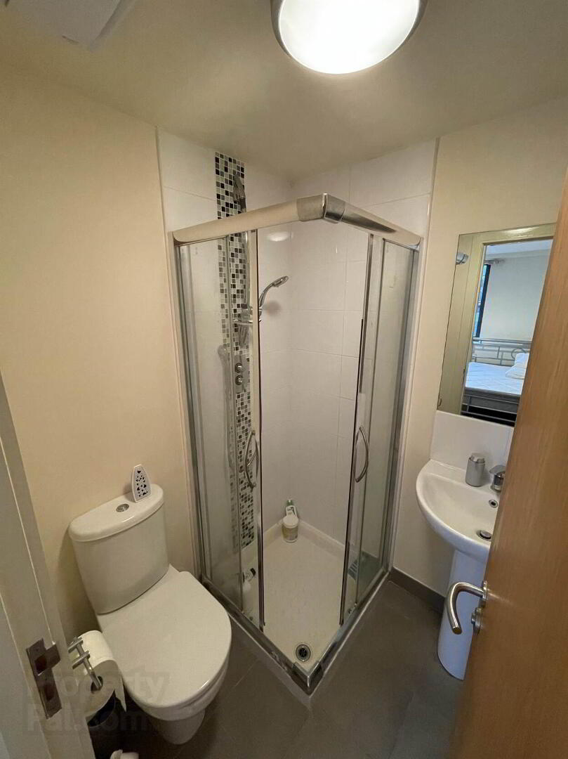 Apt 122 Victoria Place, 20 Wellwood Street 8 of 13