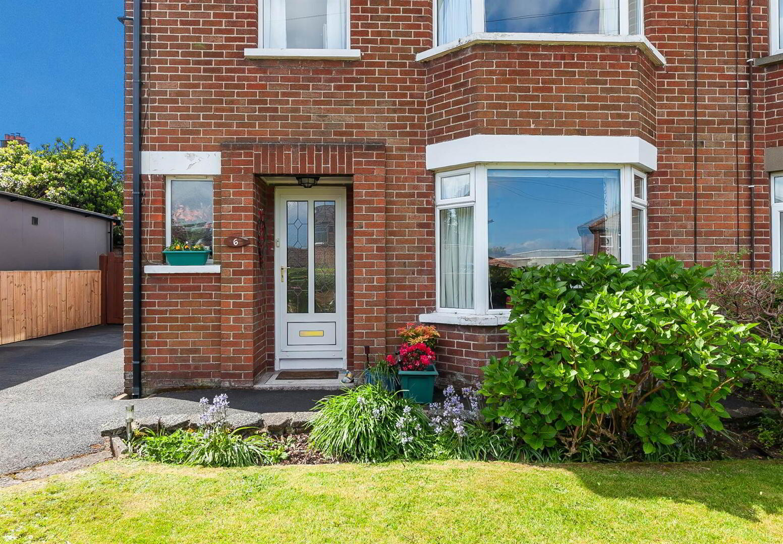 property description image