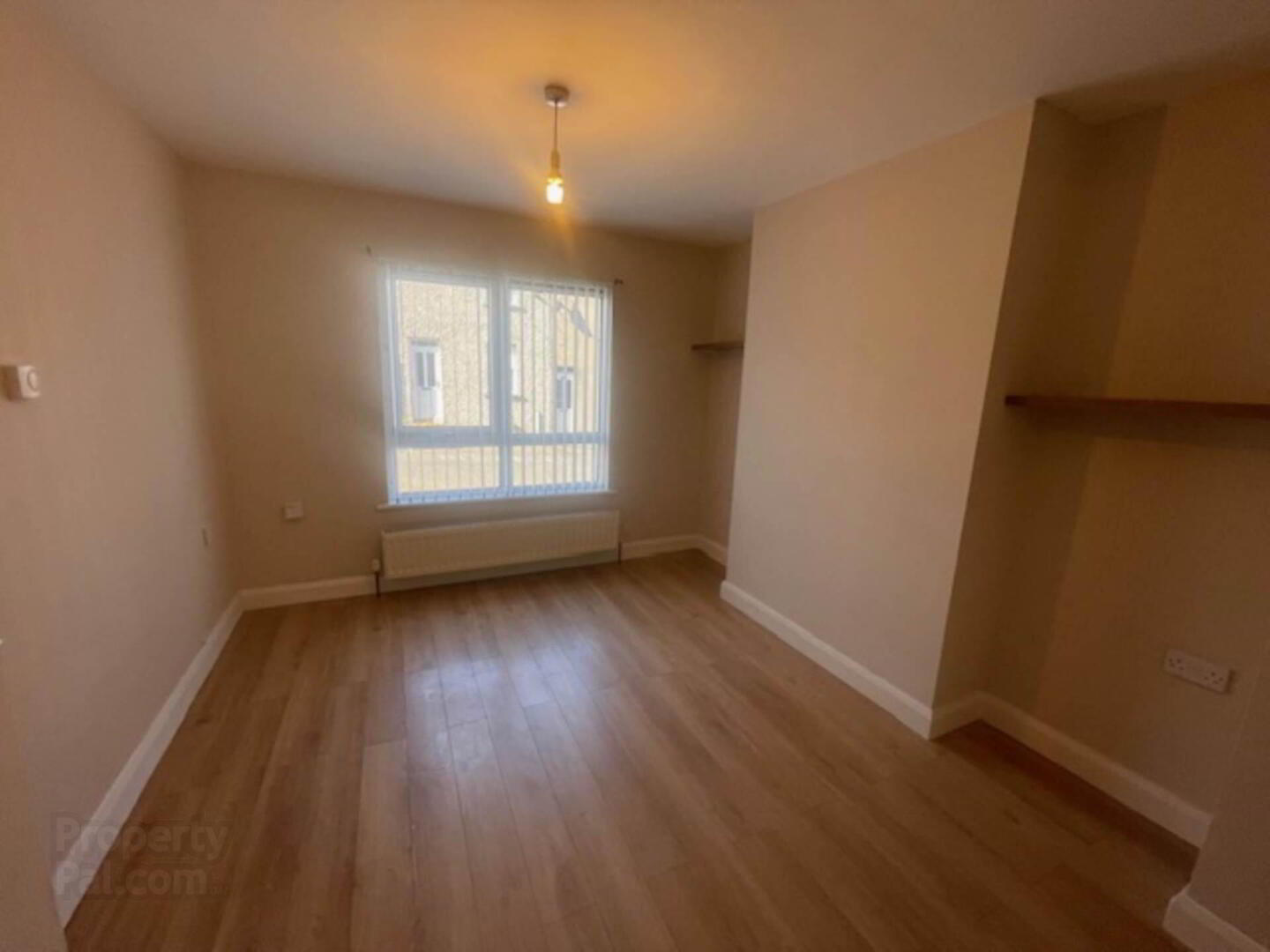 73 Clonavon Avenue 4 of 14