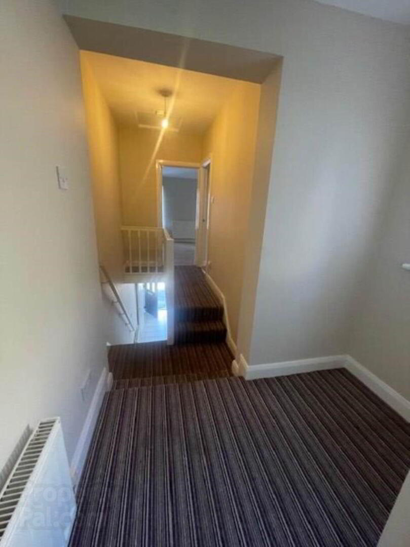 73 Clonavon Avenue 10 of 14
