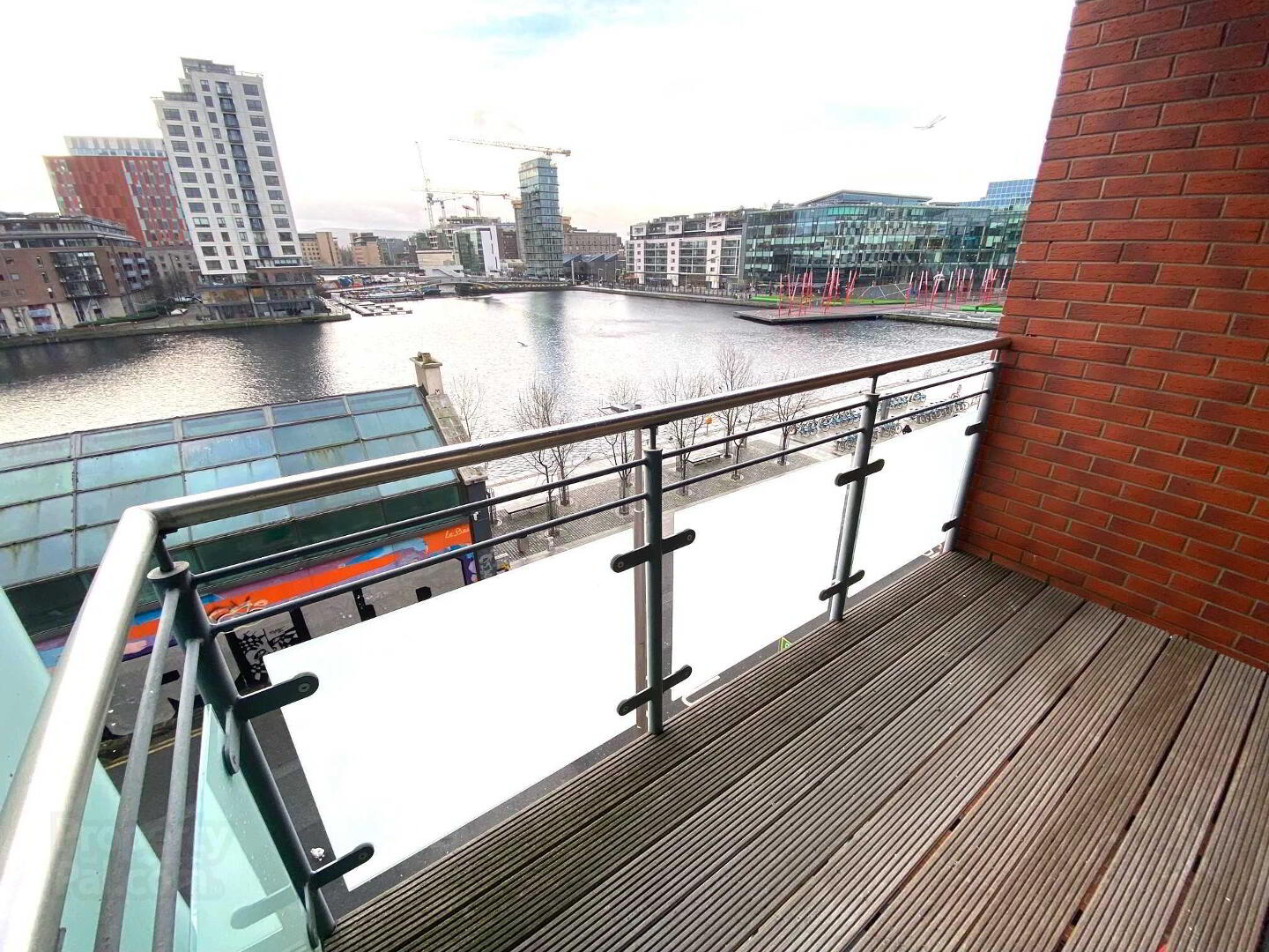 Longboat Quay 5 of 17