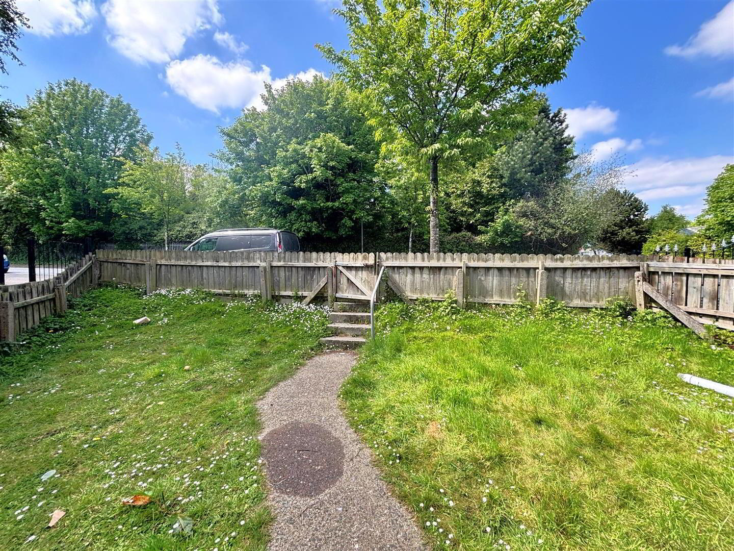 232 Ballygomartin Road 3 of 11