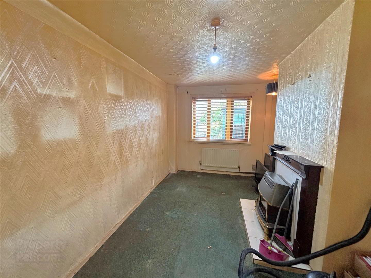 232 Ballygomartin Road 4 of 11
