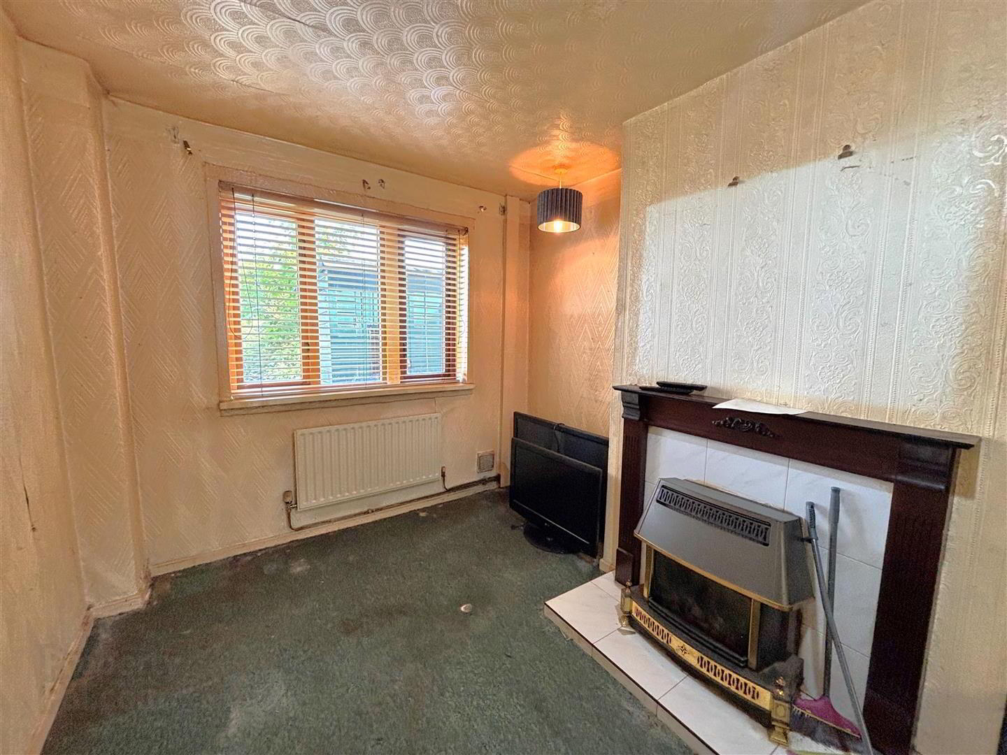 232 Ballygomartin Road 5 of 11