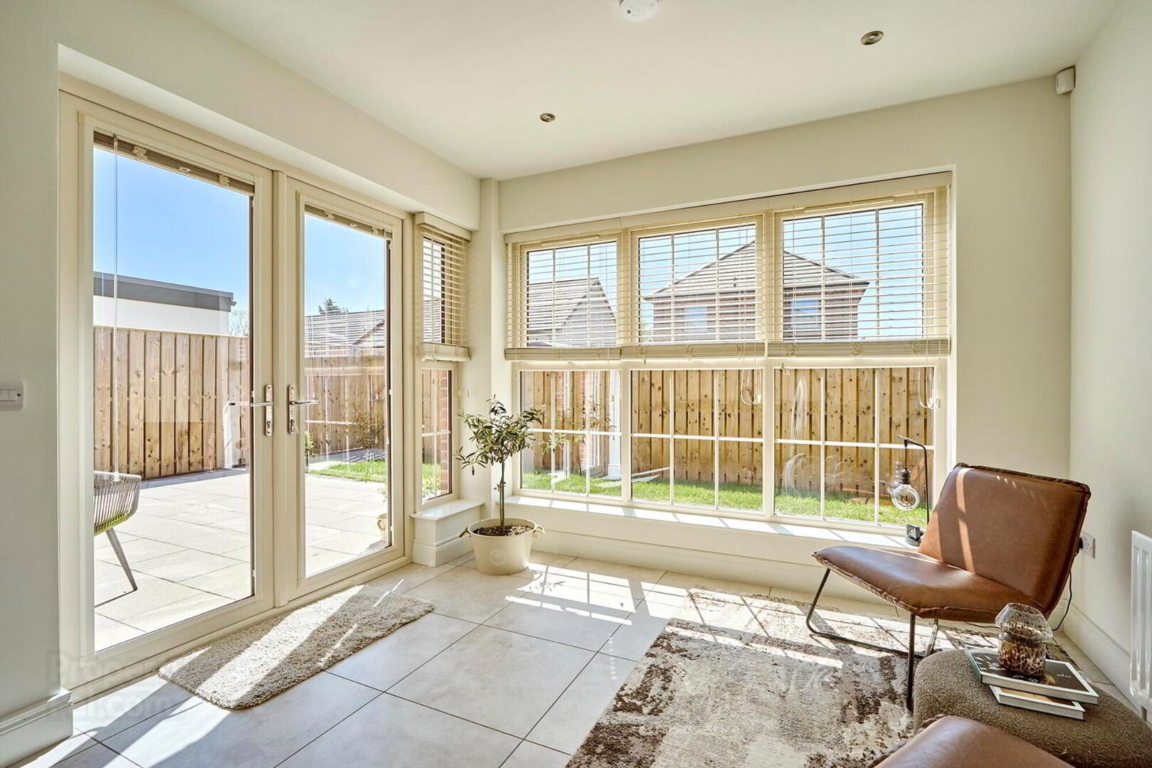 33 Helens Wood Crescent 13 of 25