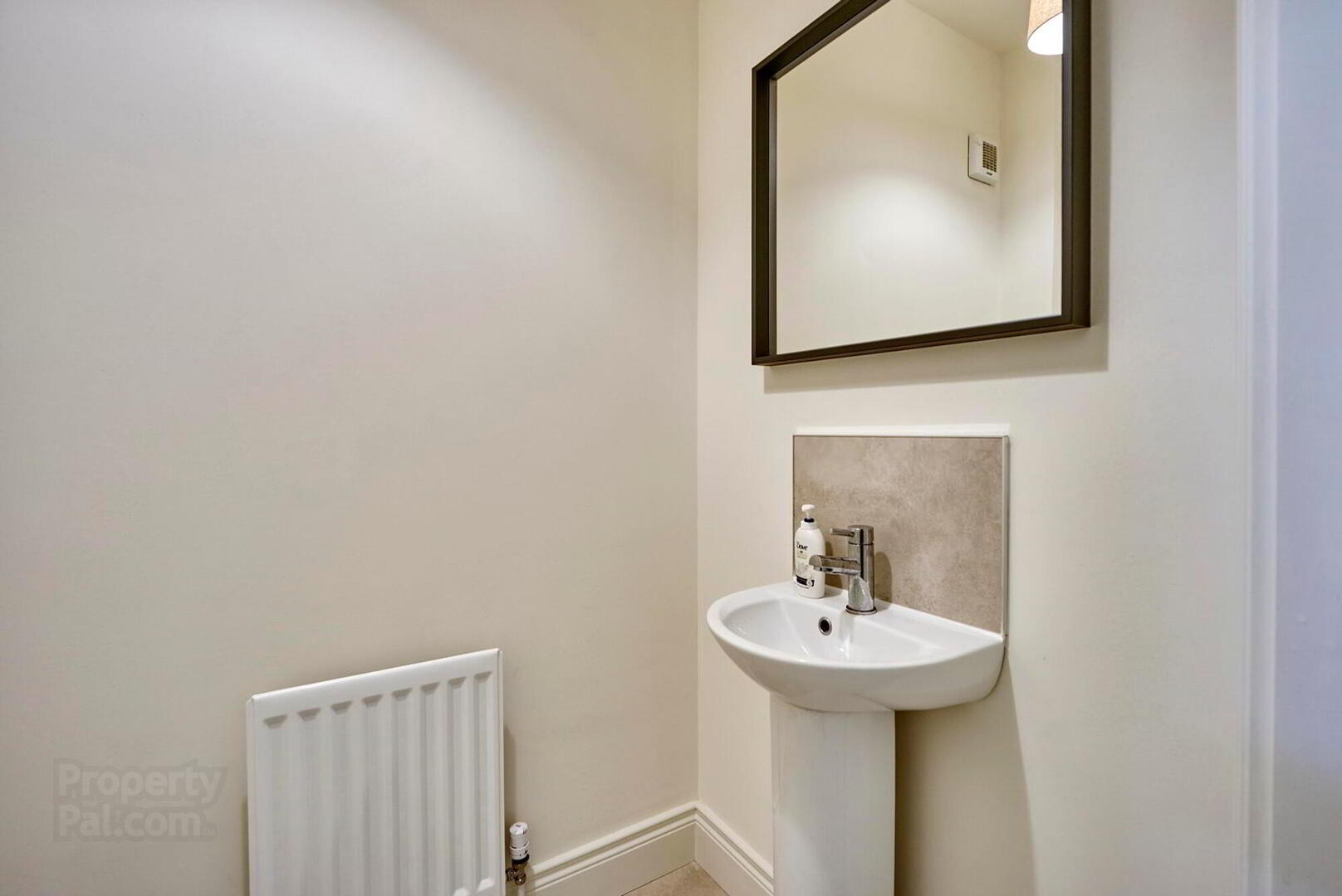 33 Helens Wood Crescent 15 of 25