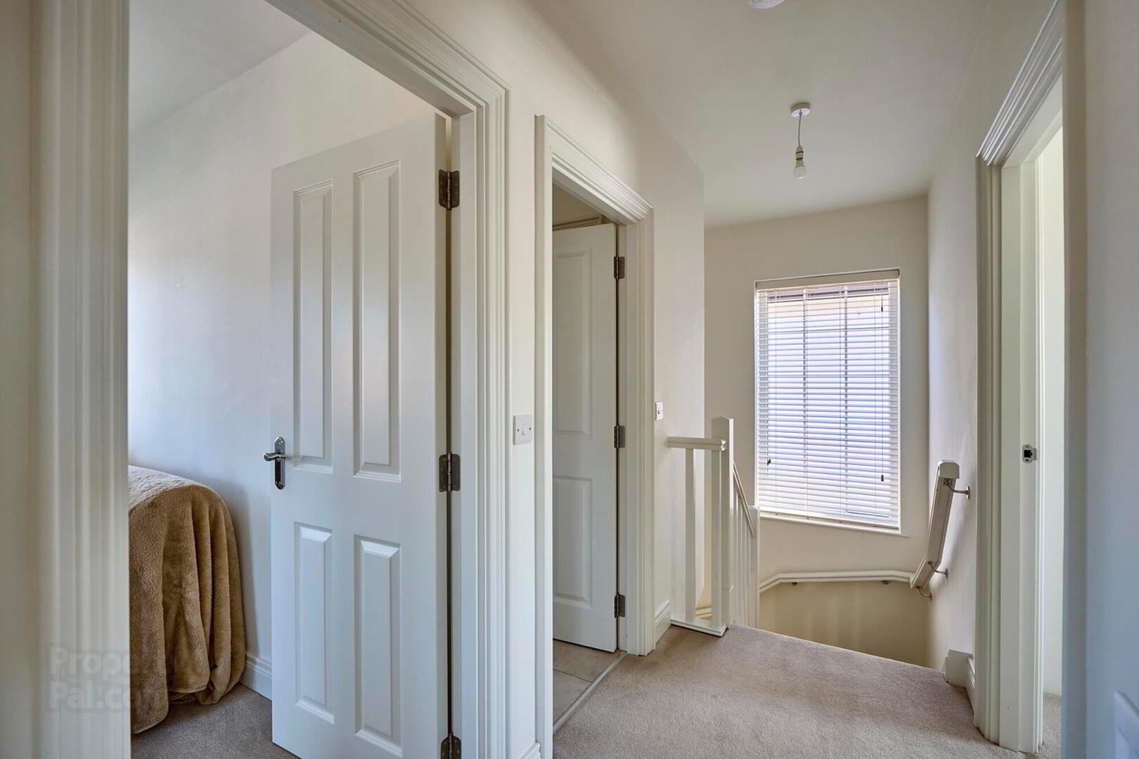 33 Helens Wood Crescent 16 of 25