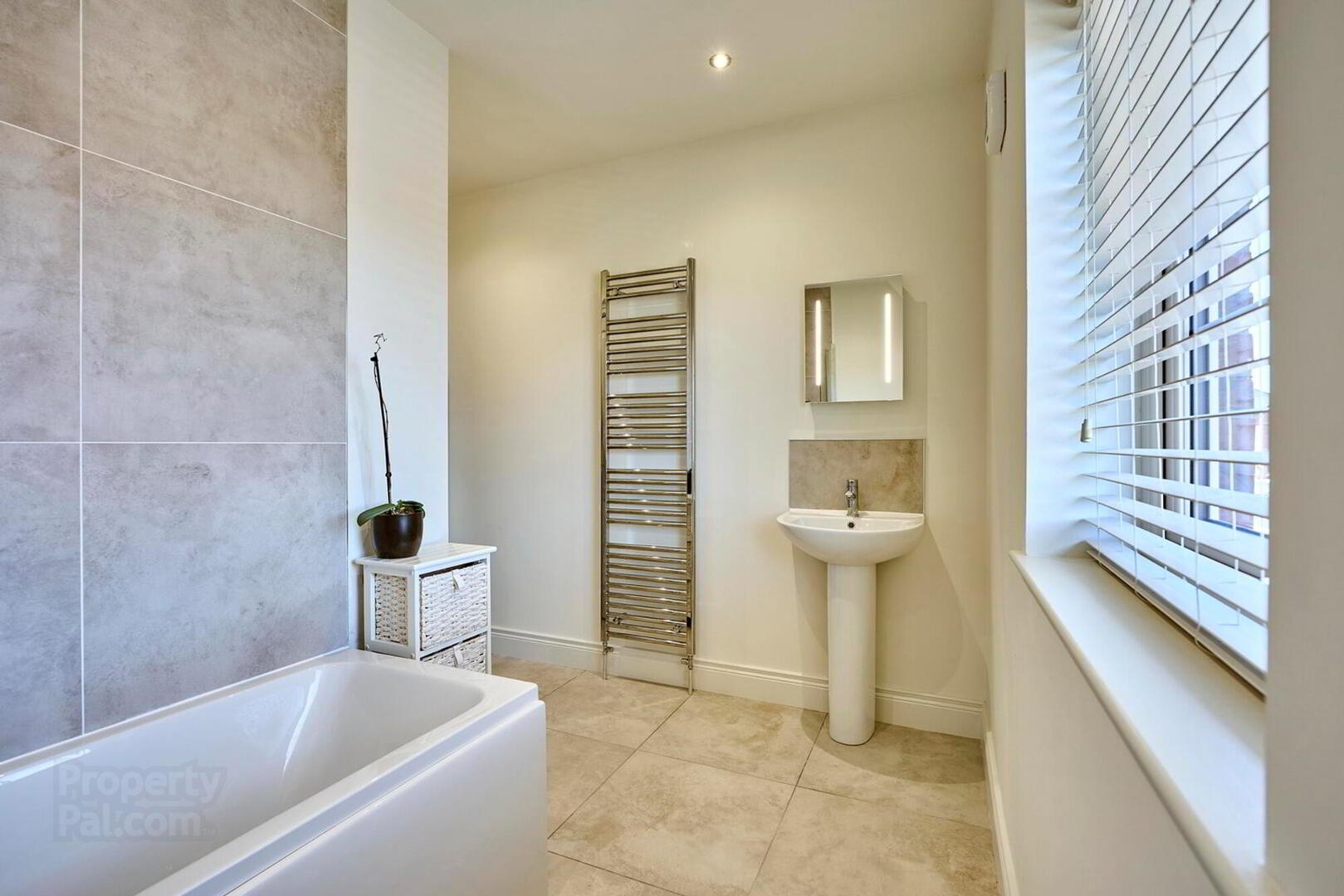 33 Helens Wood Crescent 22 of 25