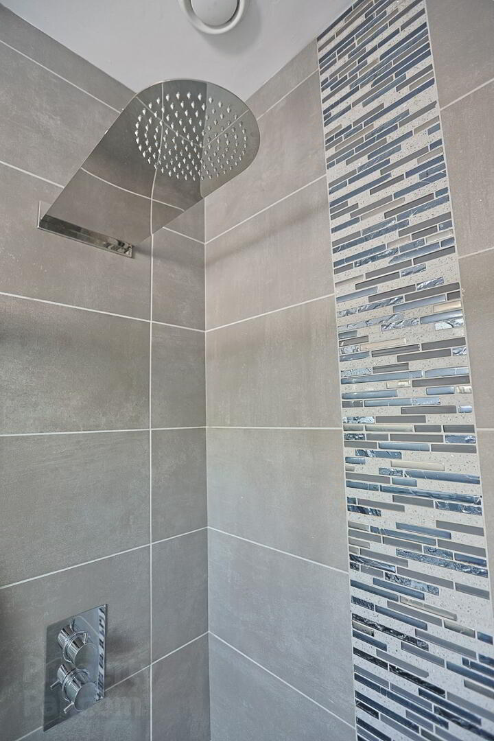 52 Greenisland Road 93 of 133