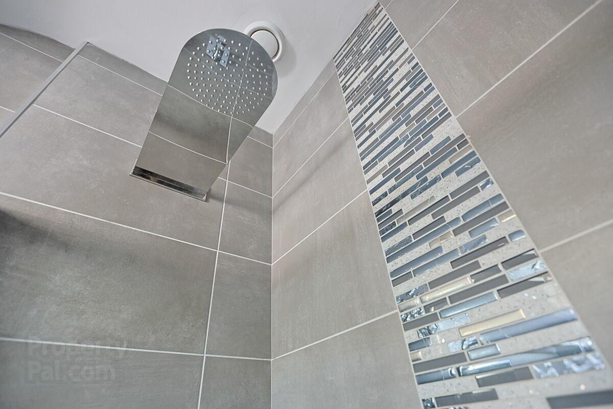 52 Greenisland Road 94 of 133