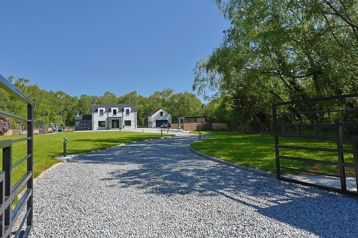 52 Greenisland Road 6 of 133