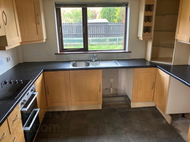 20 Glenabbey Crescent 4 of 8