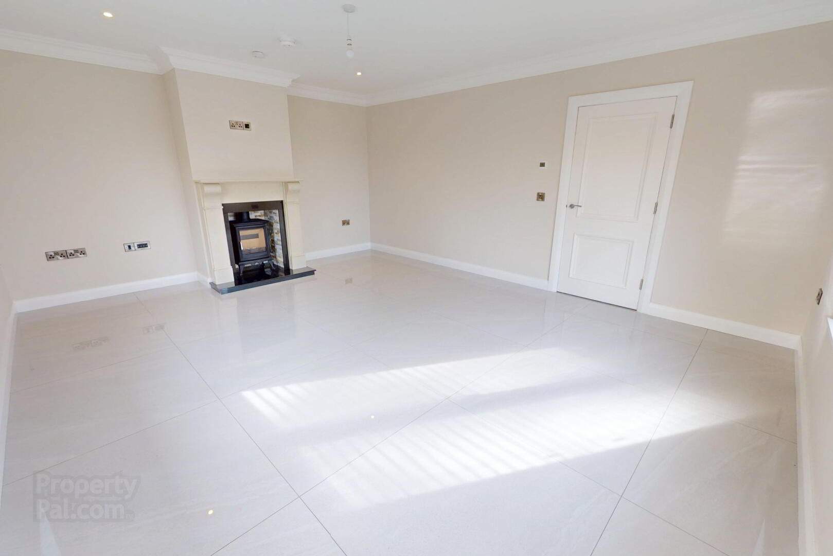 Drumlaghy Court, 3 Marble Arch Road 8 of 34