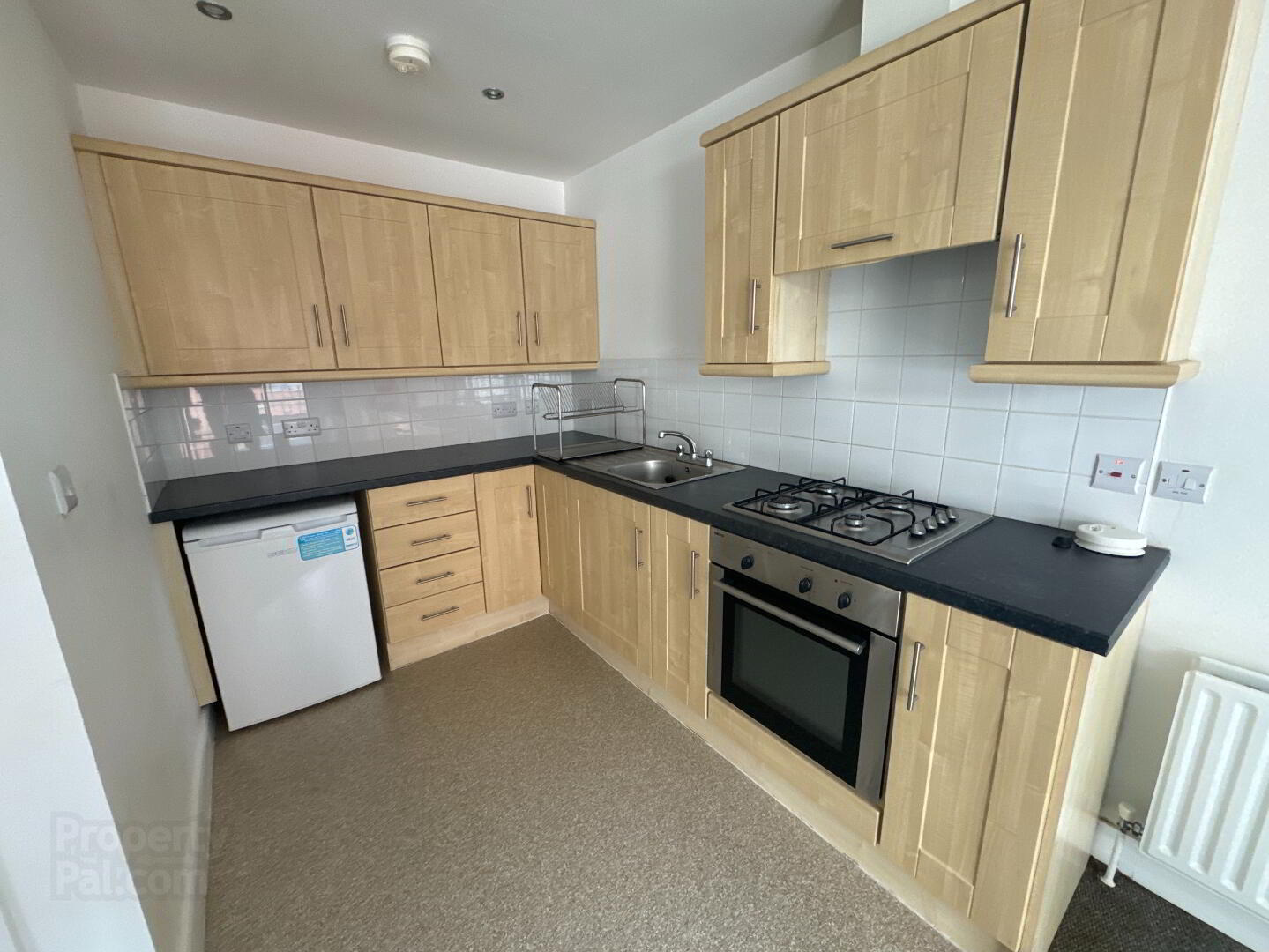 409 College Court Central, 56 King Street 5 of 14