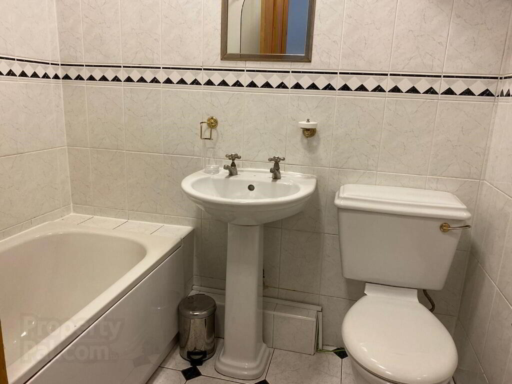 109 Warrender Park Road 9 of 9