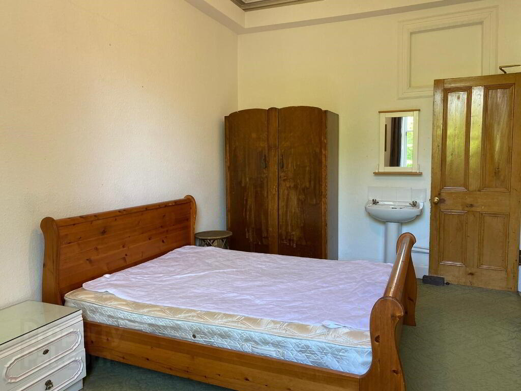 109 Warrender Park Road 8 of 9